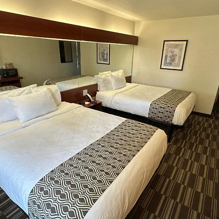 Microtel Inn And Suites By Wyndham Miami Ok Zewnętrze zdjęcie