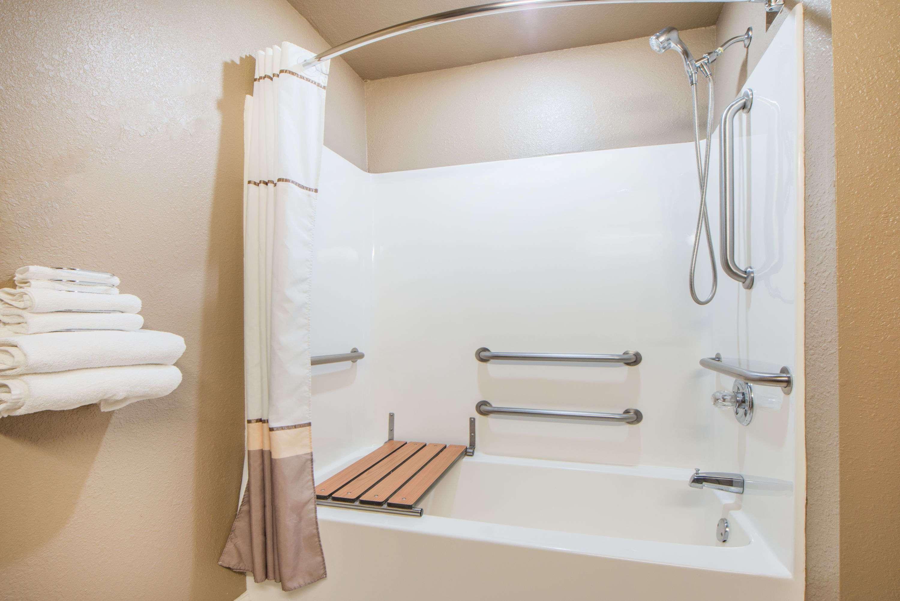Microtel Inn And Suites By Wyndham Miami Ok Zewnętrze zdjęcie