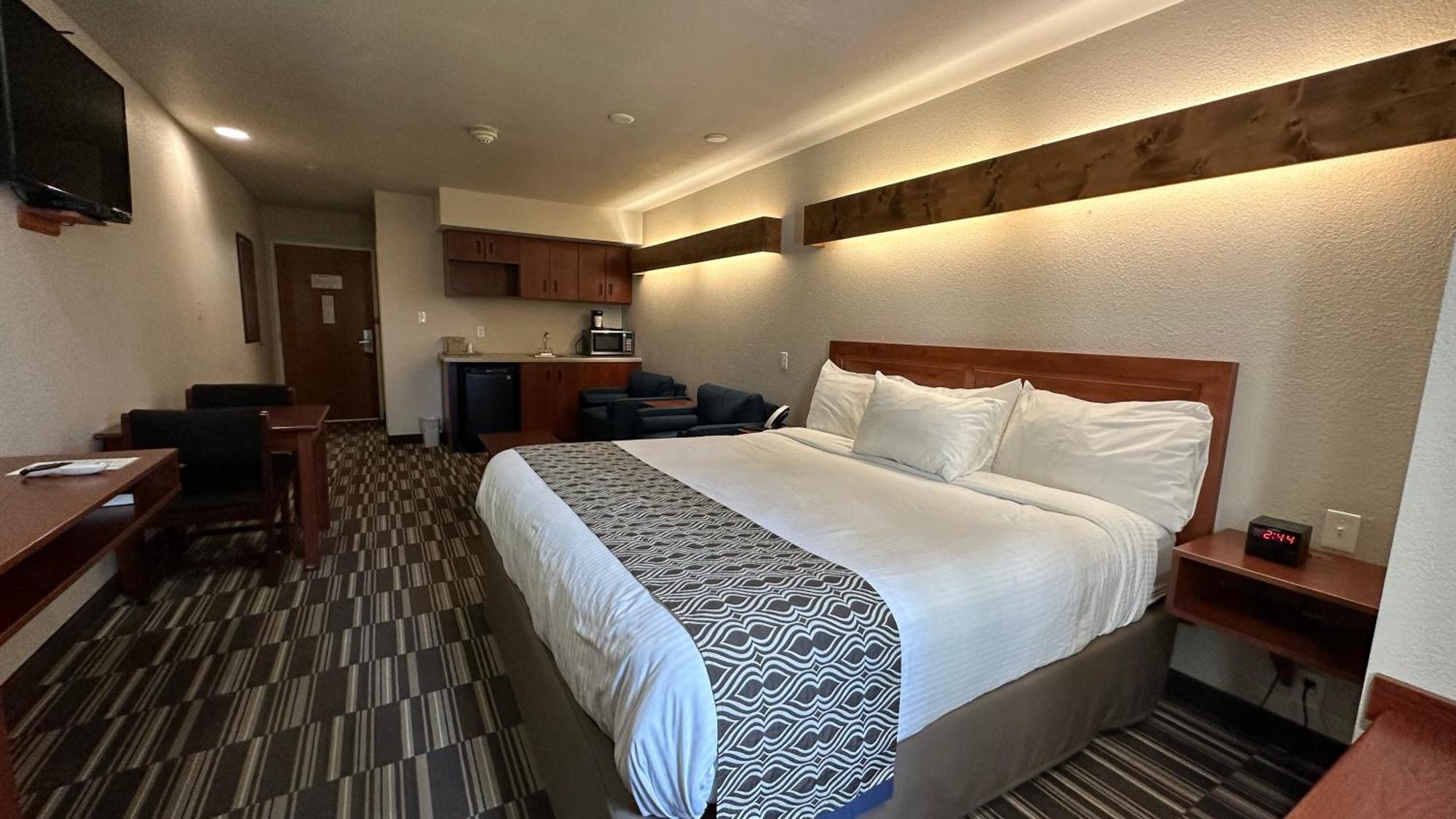 Microtel Inn And Suites By Wyndham Miami Ok Zewnętrze zdjęcie