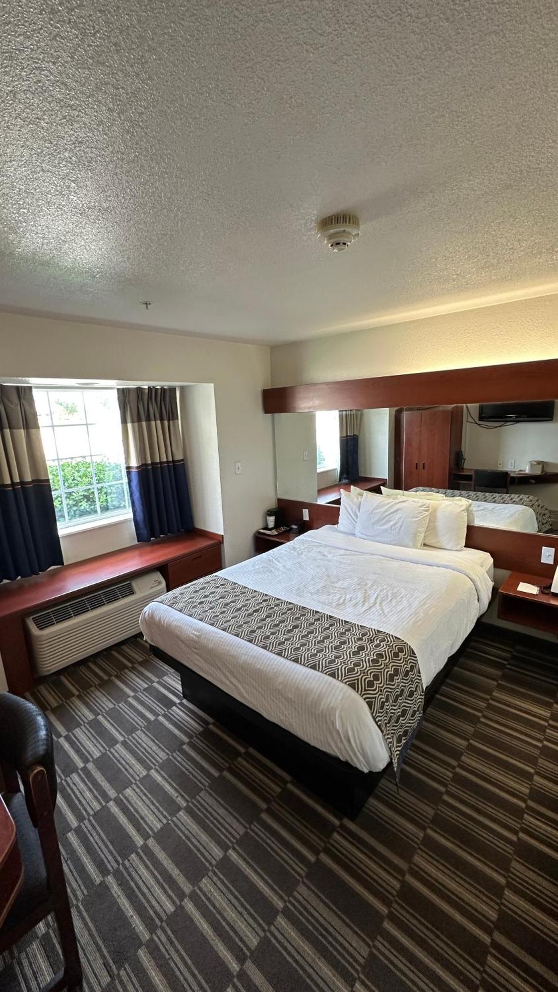 Microtel Inn And Suites By Wyndham Miami Ok Zewnętrze zdjęcie